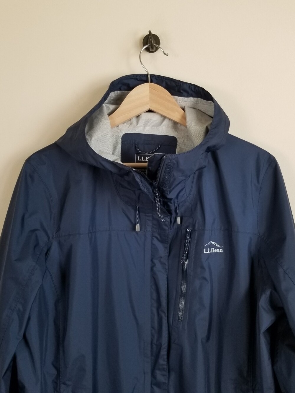 LL Bean Trail Model Rain Jacket Size XL - Picture 3 of 10